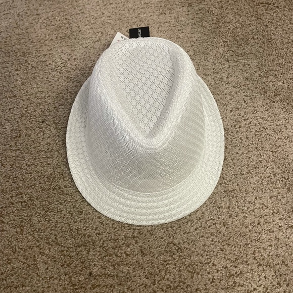 Men’s Hat - Picture 1 of 1